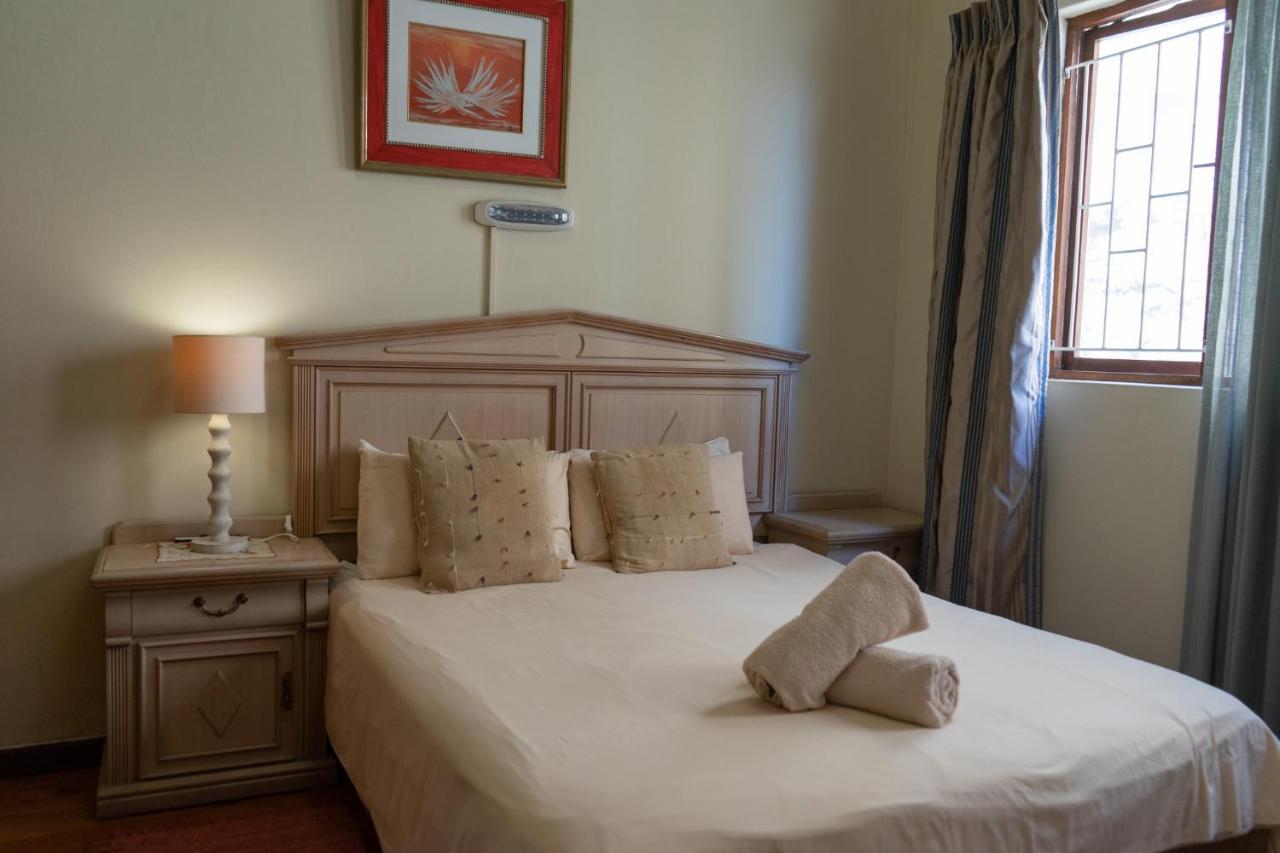 Bay Vista Guesthouse มอสเซิลเบย์ ภายนอก รูปภาพ